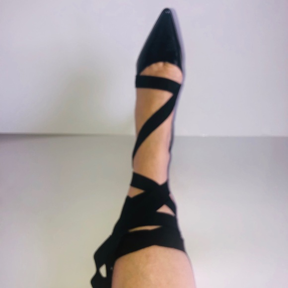 Gucci lace up stiletto - Picture 3 of 8